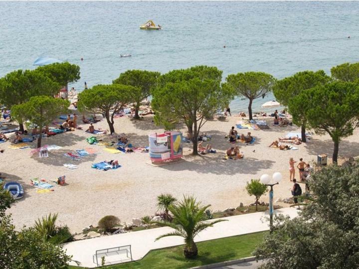 Dora Apartament *